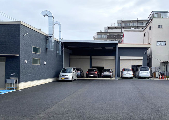 鈑金・塗装工場